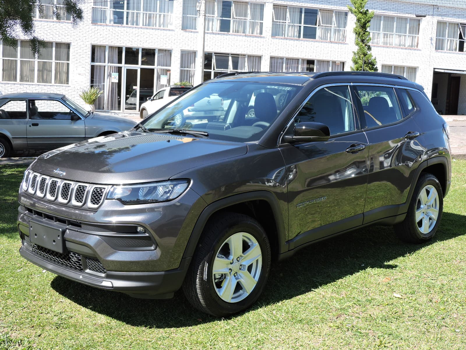 Imagem do post Jeep Compass Sport 2024: conforto e tecnologia em quatro rodas!
