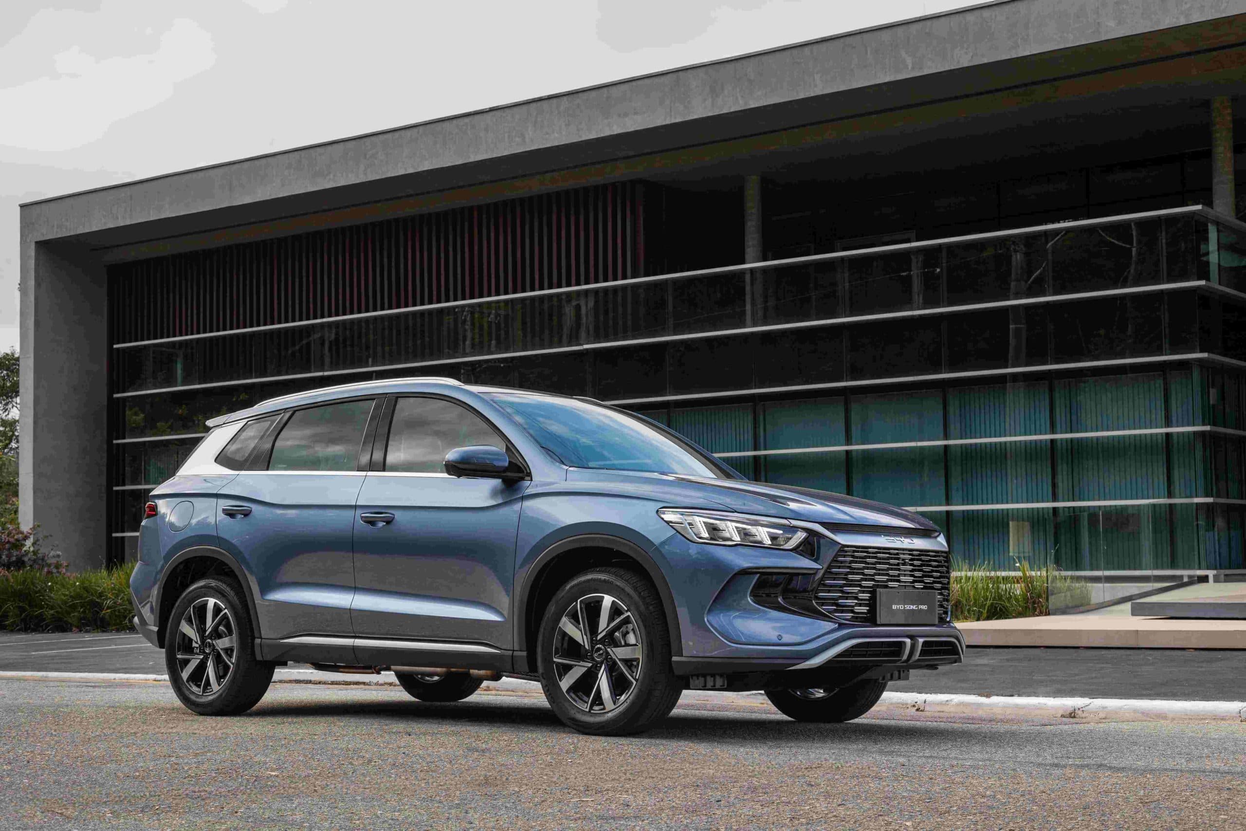 Imagem do post BYD Song Pro 2025: SUV híbrido com performance e autonomia!
