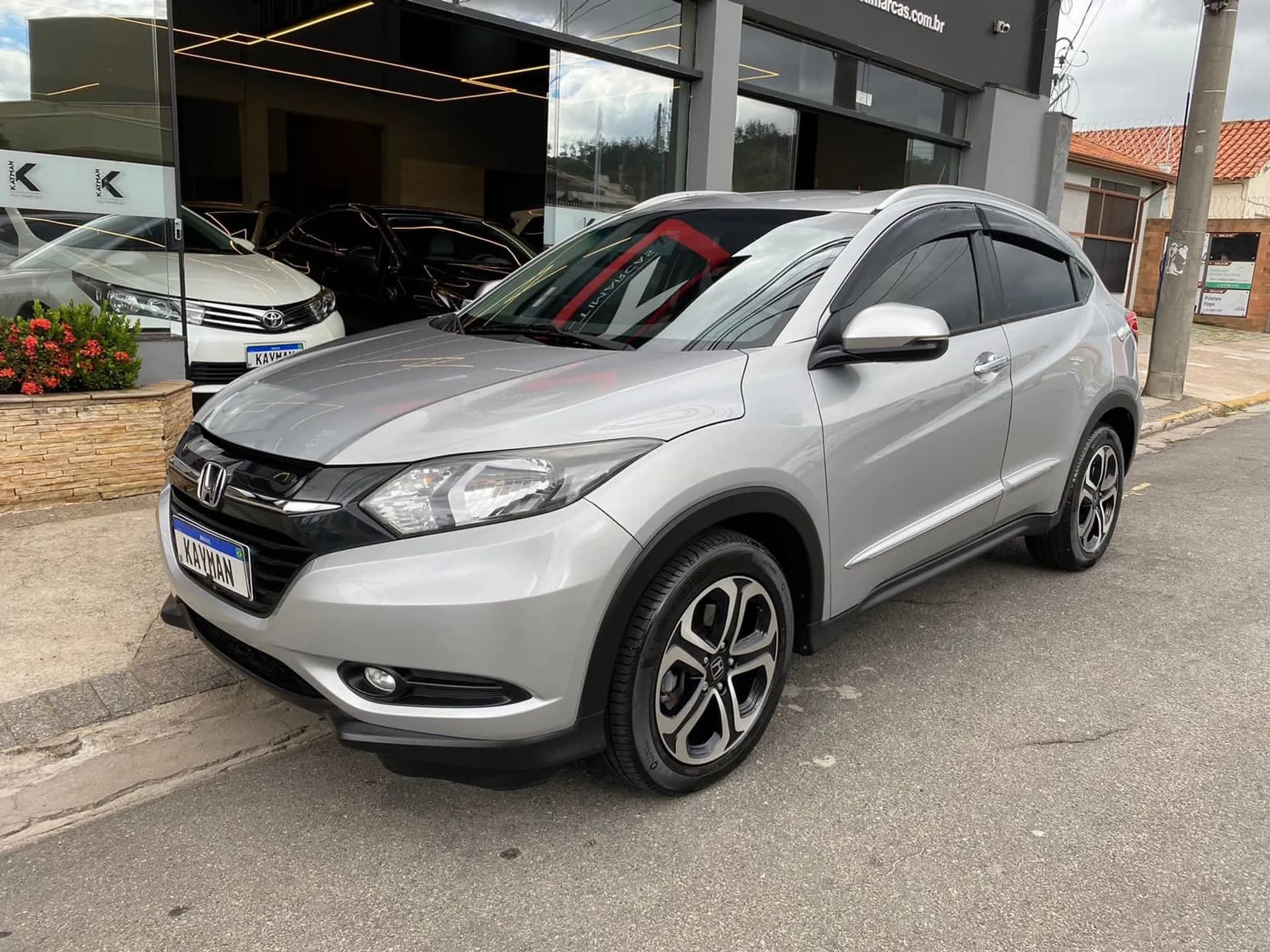 Honda HR-V EXL 2016 -Avaliação completa, ficha técnica e mais!